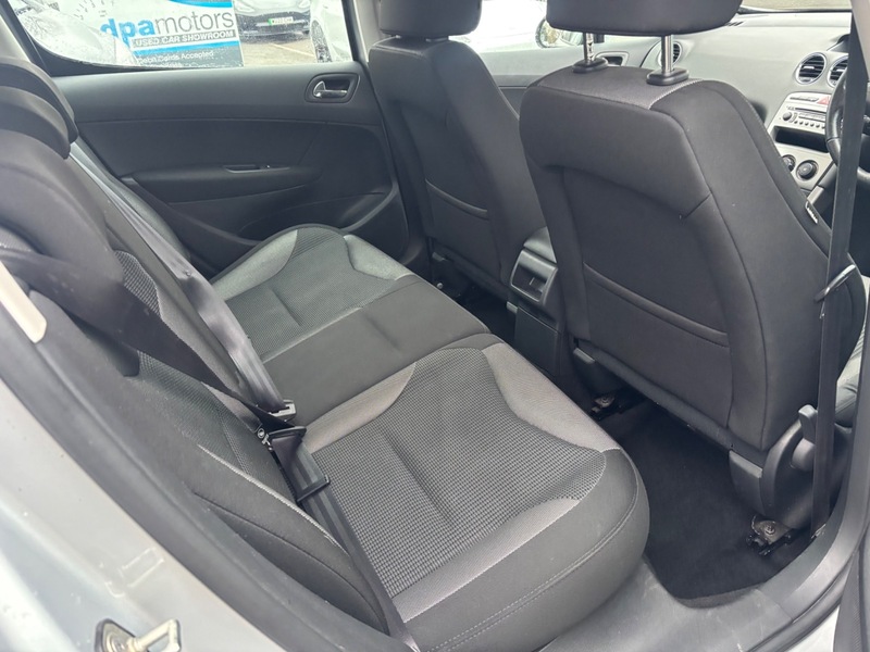 Used Peugeot 308 2011 for sale - 76934949: Photo 7