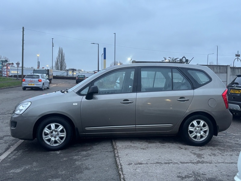 Used Kia Carens 2009 for sale - 77328874: Photo 12