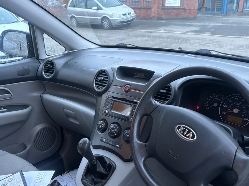 Used Kia Carens 2009 for sale - 77328874: Photo 9