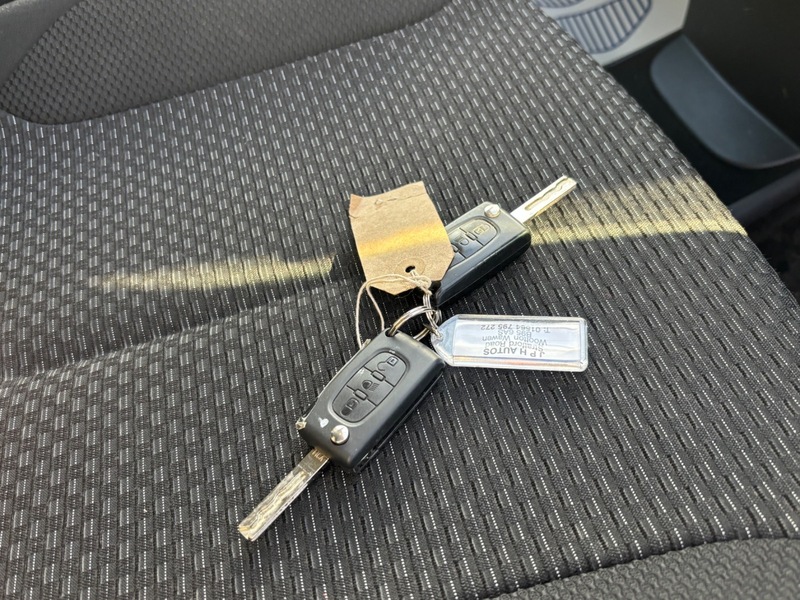 Used Citroen C4 2012 for sale - 76725257: Photo 20