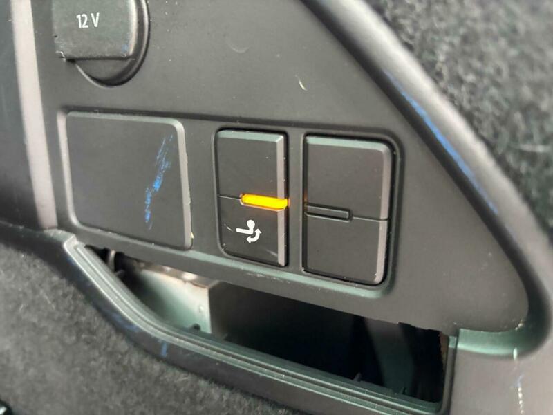 Used Volkswagen Touareg 2016 for sale - 76621471: Photo 18