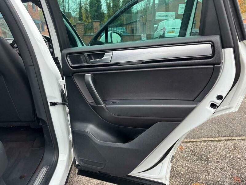 Used Volkswagen Touareg 2016 for sale - 76621471: Photo 22