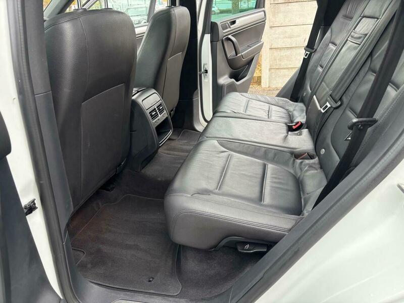 Used Volkswagen Touareg 2016 for sale - 76621471: Photo 23