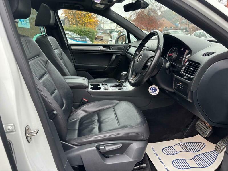 Used Volkswagen Touareg 2016 for sale - 76621471: Photo 26