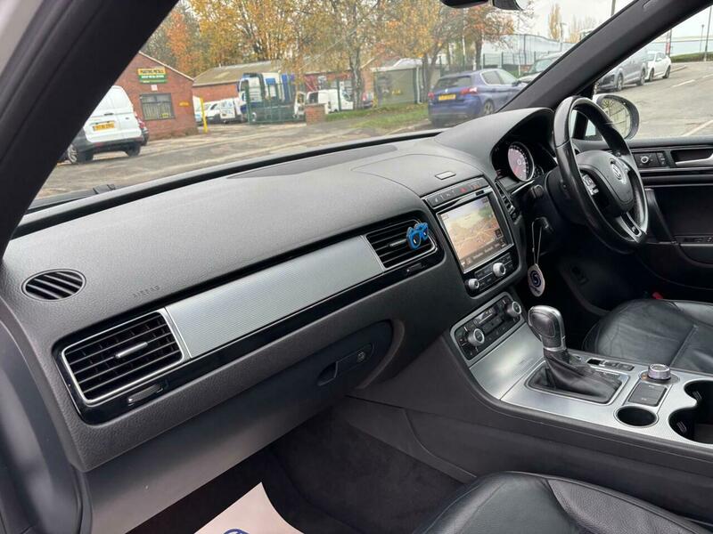 Used Volkswagen Touareg 2016 for sale - 76621471: Photo 38