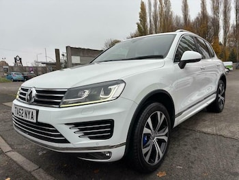 Used Volkswagen Touareg 2016 for sale - 76621471: Photo
