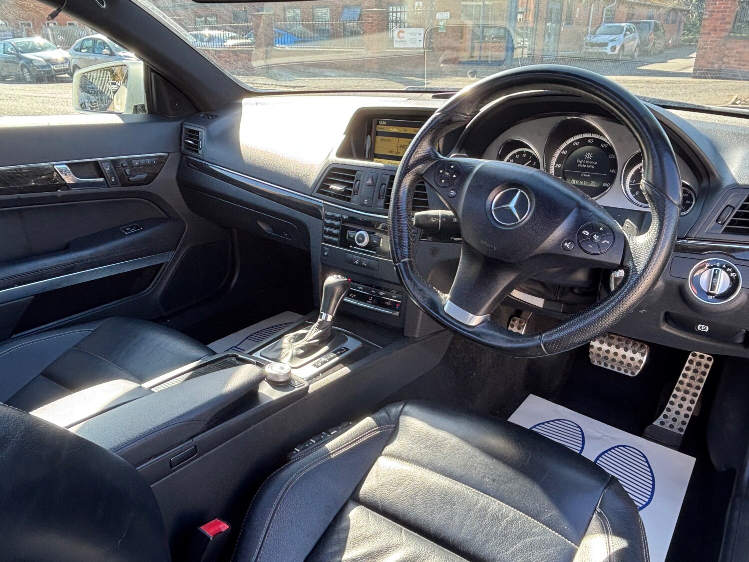 Used Mercedes-Benz E Class 2010 for sale - 77919107: Photo 14