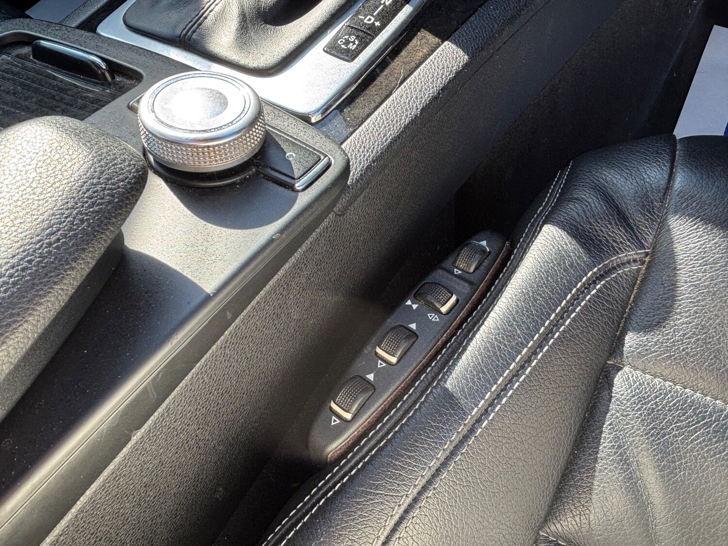 Used Mercedes-Benz E Class 2010 for sale - 77919107: Photo 19