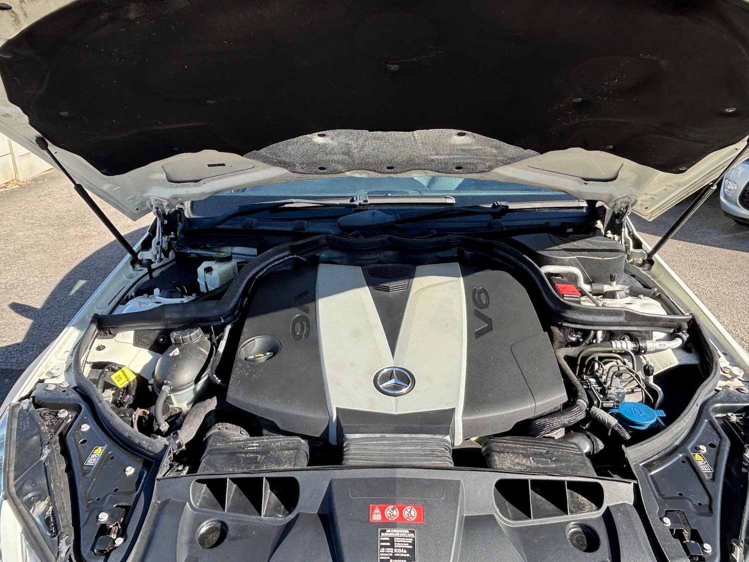 Used Mercedes-Benz E Class 2010 for sale - 77919107: Photo 22