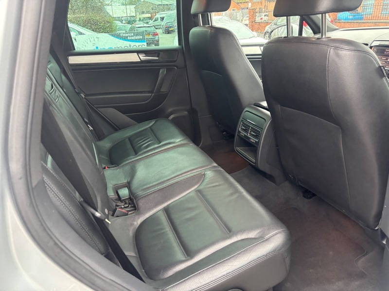 Used Volkswagen Touareg 2012 for sale - 77277032: Photo 7