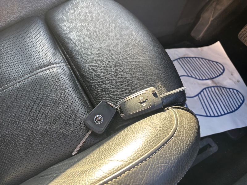 Used Vauxhall Astra 2013 for sale - 76712216: Photo 14