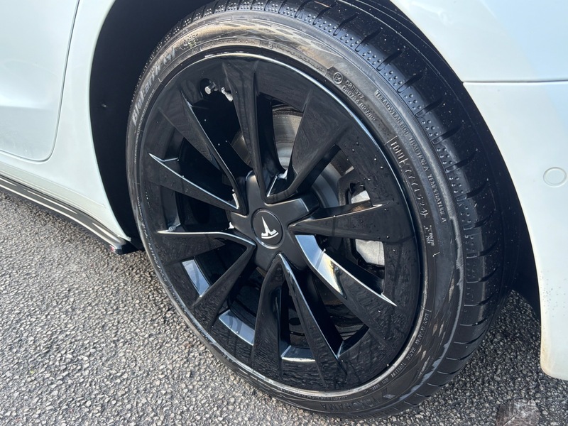 Used Tesla Model 3 2021 for sale - 76962944: Photo 5