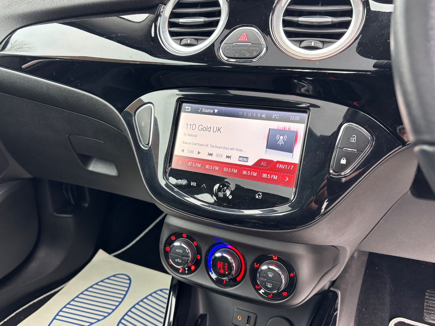 Used Vauxhall ADAM 2013 for sale - 77797047: Photo 21