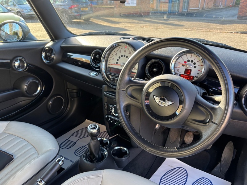 Used MINI Hatch 2011 for sale - 76712230: Photo 15