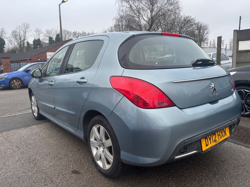 Used Peugeot 308 2012 for sale - 76934951: Photo 4