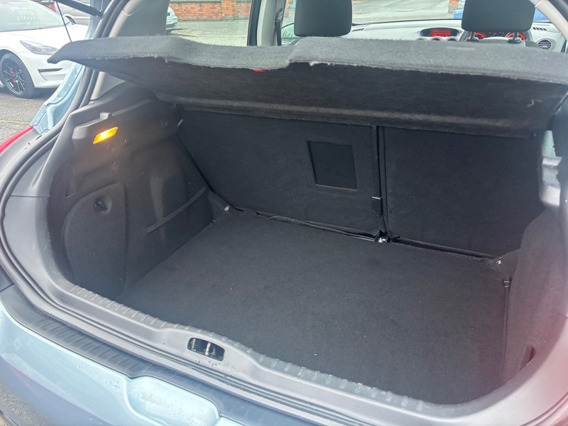 Used Peugeot 308 2012 for sale - 76934951: Photo 6