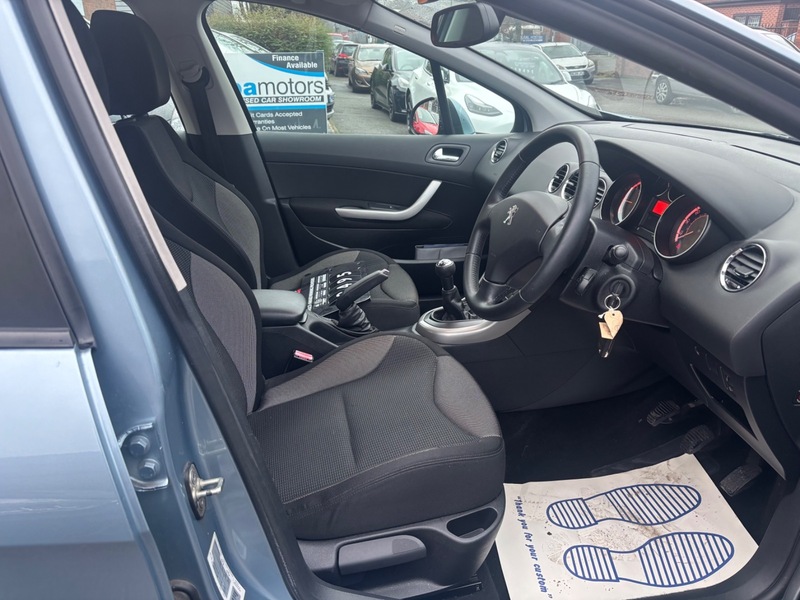 Used Peugeot 308 2012 for sale - 76934951: Photo 9