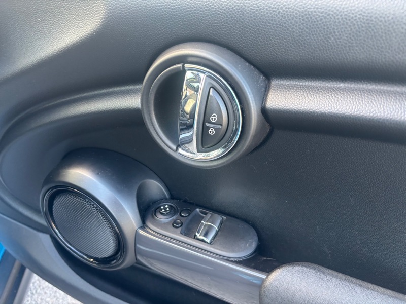 Used MINI Hatch 2015 for sale - 76924111: Photo 10