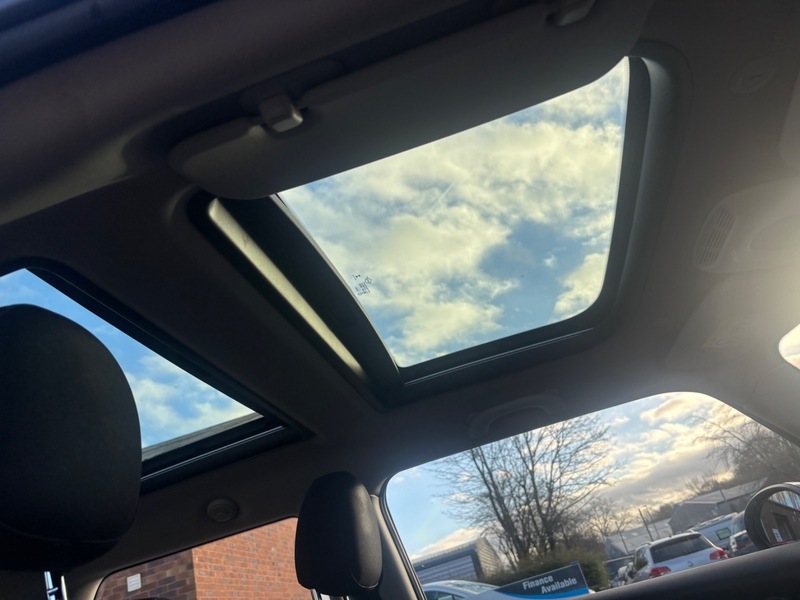 Used MINI Hatch 2015 for sale - 76924111: Photo 11