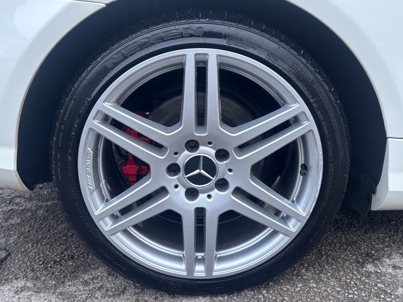 Used Mercedes-Benz E Class 2010 for sale - 77328873: Photo 10