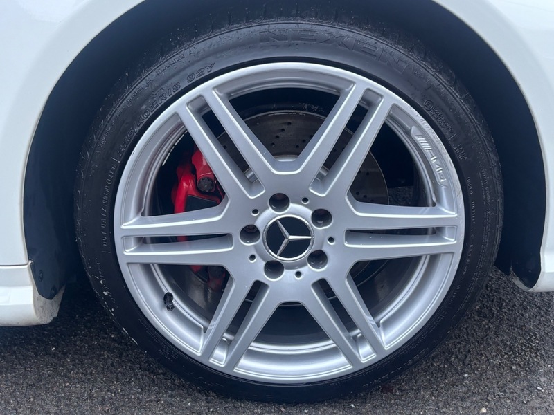 Used Mercedes-Benz E Class 2010 for sale - 77328873: Photo 11