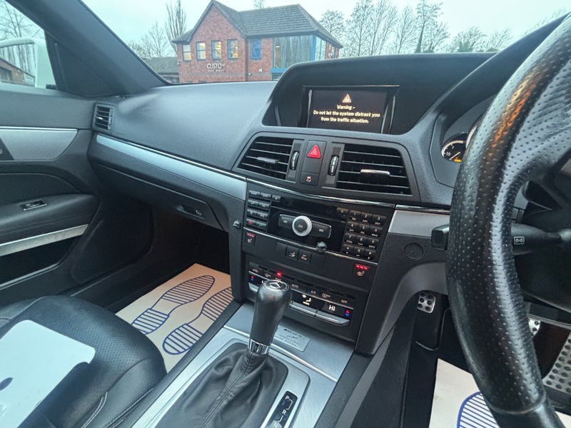 Used Mercedes-Benz E Class 2010 for sale - 77328873: Photo 35