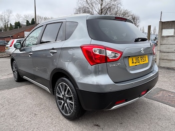 Used Suzuki SX4 2016 for sale - 77927521: Photo