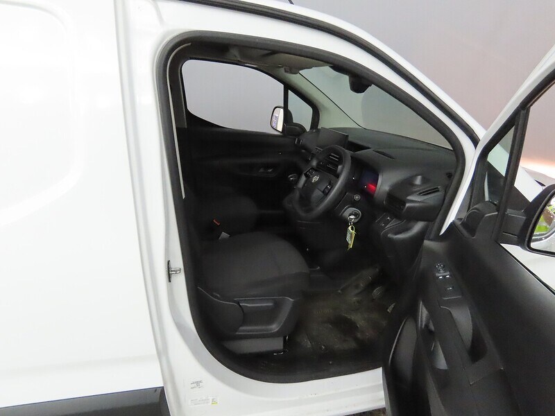 Used Vauxhall Combo 2024 for sale - 76352977: Photo 13
