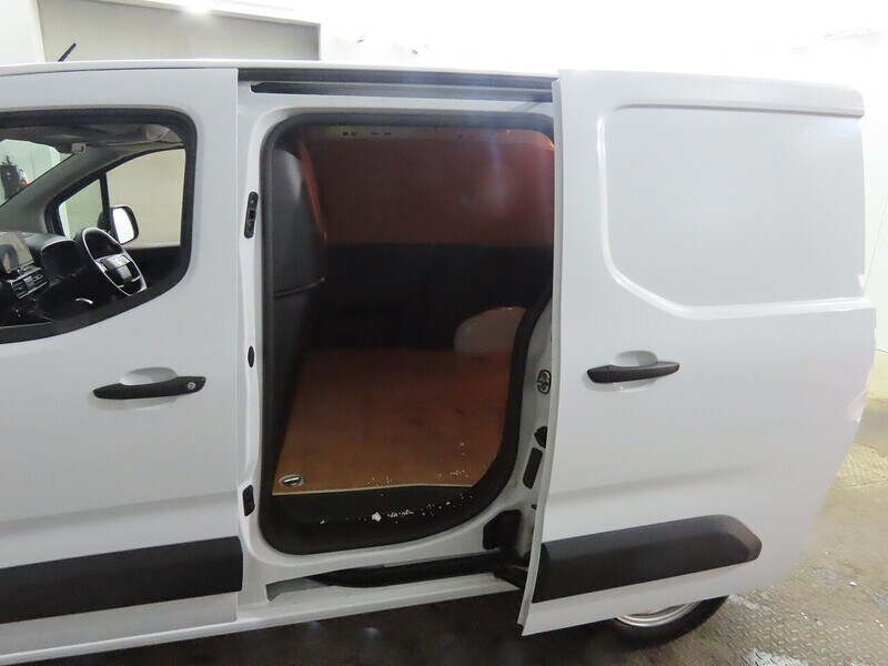 Used Vauxhall Combo 2024 for sale - 76352977: Photo 19