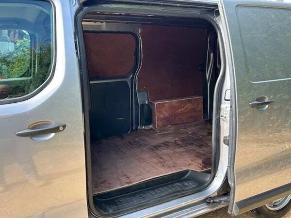 Used Vauxhall Vivaro 2022 for sale - 75620088: Photo 18