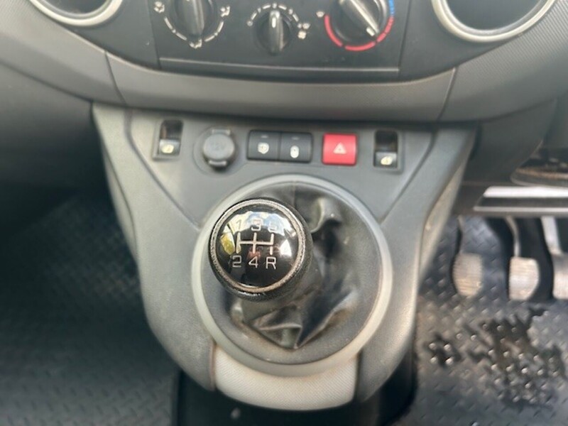 Used Peugeot Partner 2016 for sale - 77172753: Photo 13