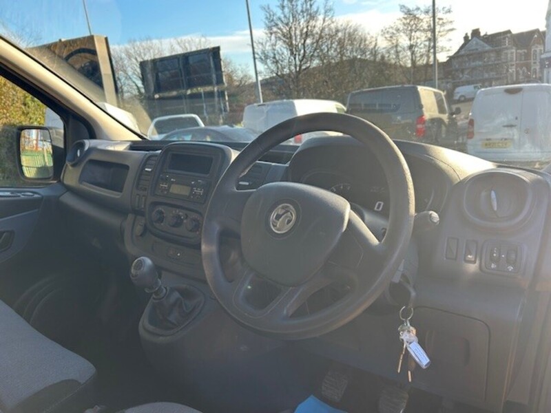 Used Vauxhall Vivaro 2016 for sale - 77172738: Photo 11