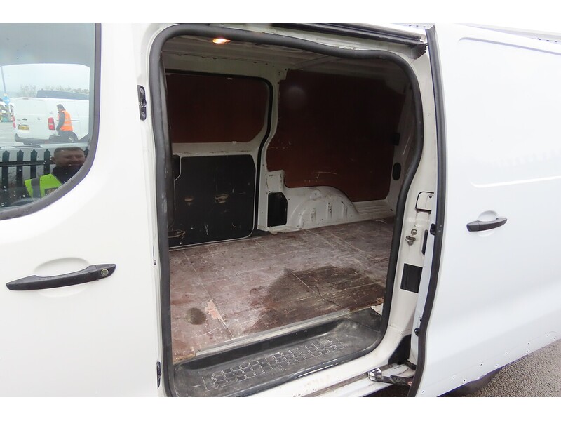 Used Vauxhall Vivaro 2020 for sale - 77379158: Photo 15