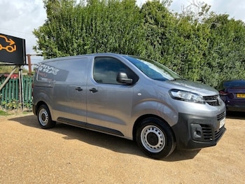 Vauxhall Vivaro feature image