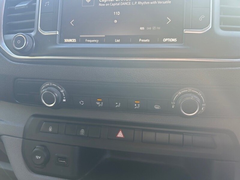 Used Vauxhall Vivaro 2021 for sale - 77917309: Photo 16