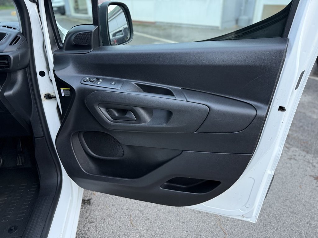 Used Peugeot Partner 2019 for sale - 76510189: Photo 22