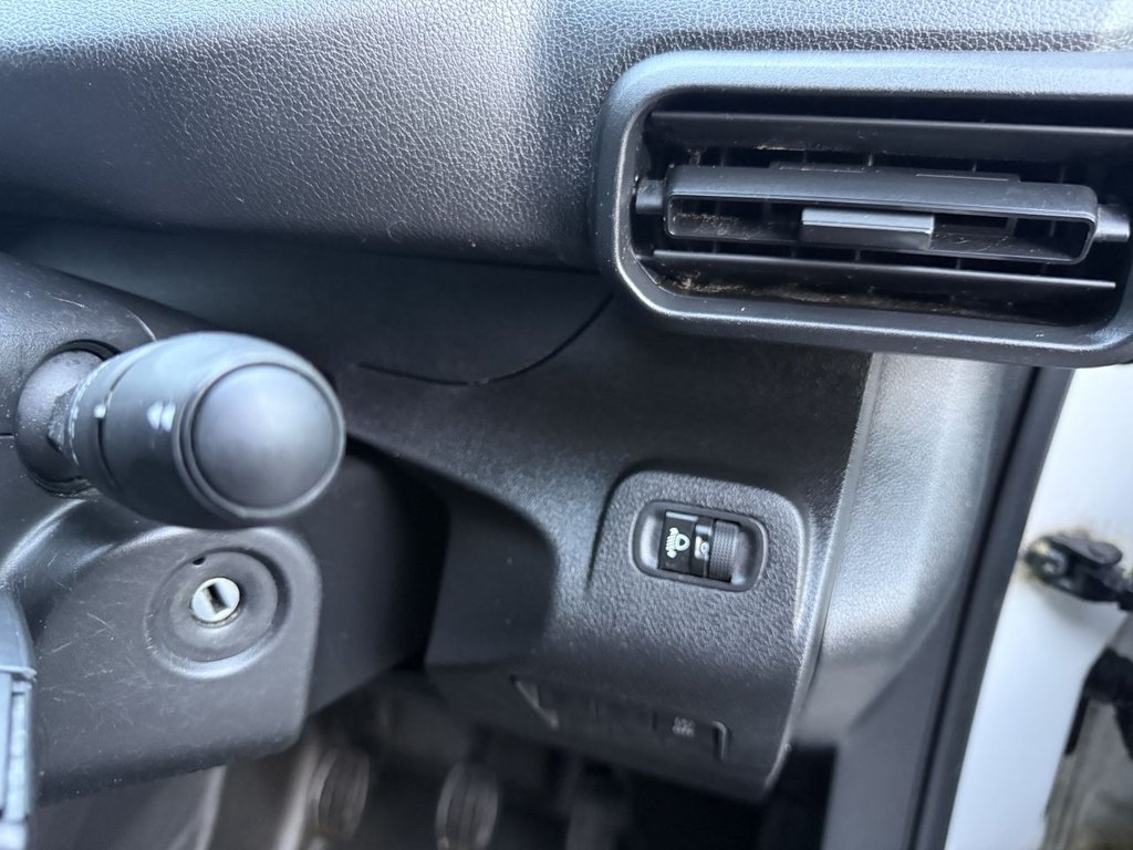 Used Peugeot Partner 2019 for sale - 76510189: Photo 26