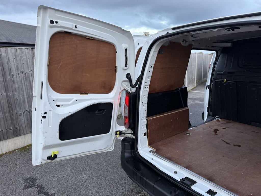 Used Peugeot Partner 2019 for sale - 76510189: Photo 9