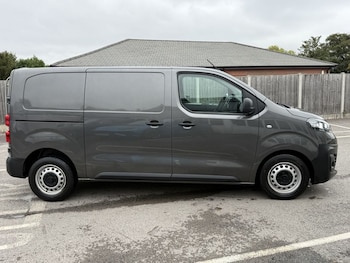 Used Vauxhall Vivaro 2023 for sale - 76210463: Photo