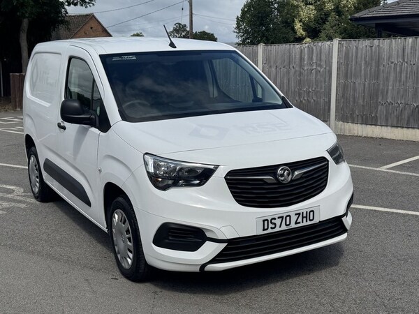 Used Vauxhall Combo 2020 for sale - 75275444: Photo 2