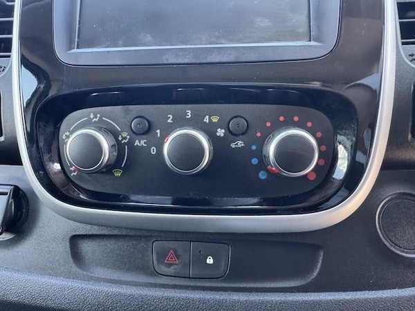 Used Renault Trafic 2019 for sale - 75286869: Photo 31