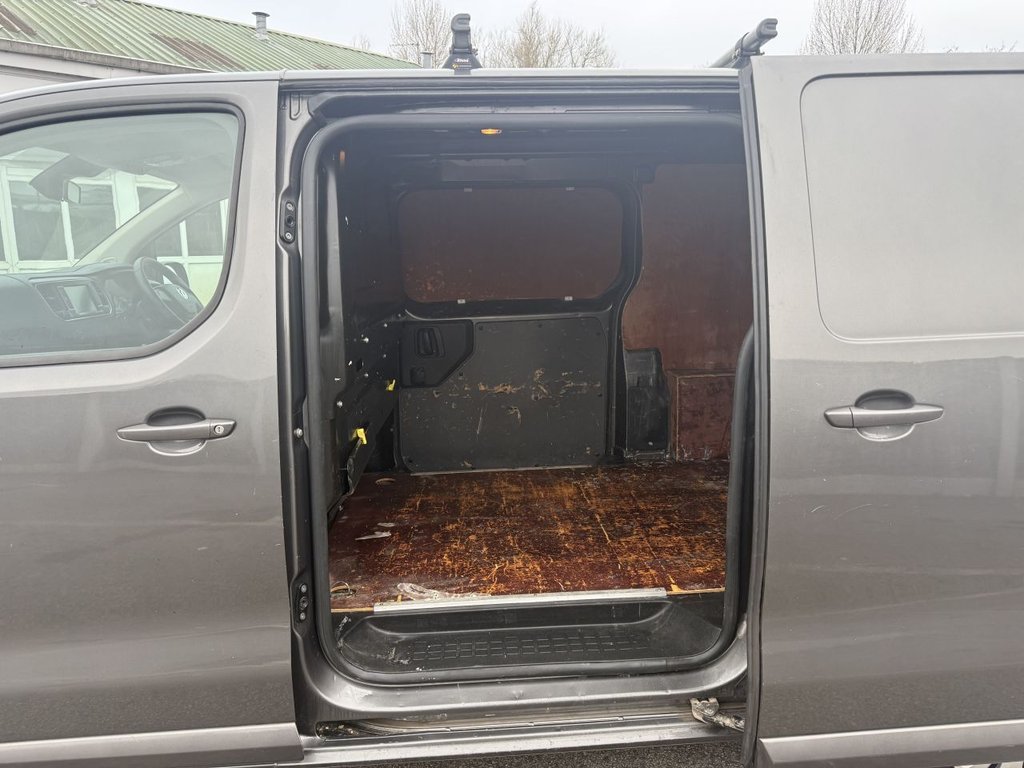 Used Vauxhall Vivaro 2020 for sale - 77609150: Photo 10