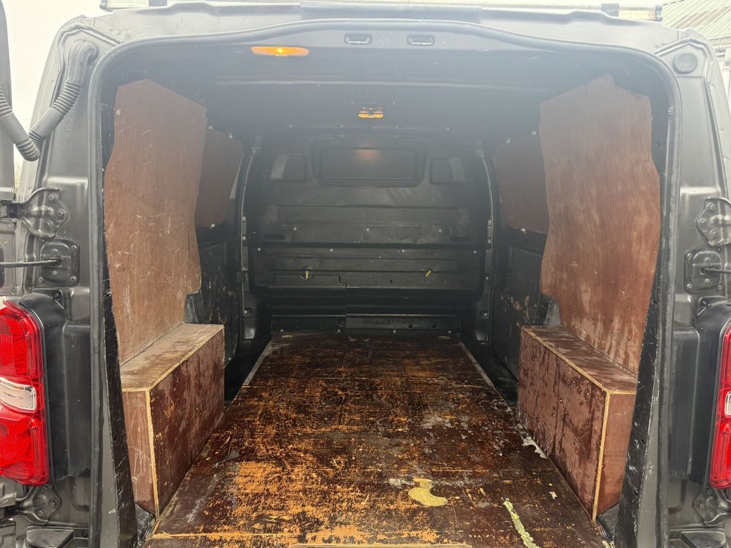 Used Vauxhall Vivaro 2020 for sale - 77609150: Photo 14