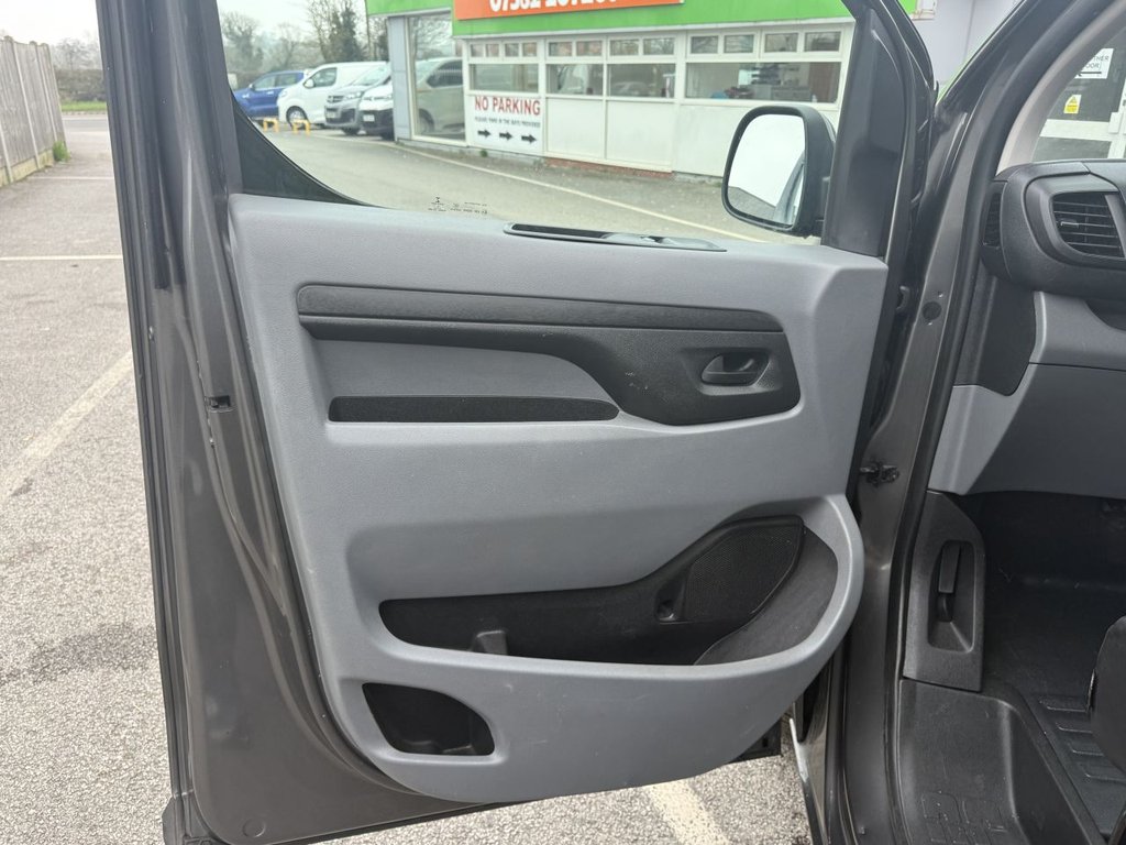 Used Vauxhall Vivaro 2020 for sale - 77609150: Photo 16