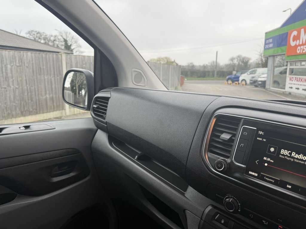 Used Vauxhall Vivaro 2020 for sale - 77609150: Photo 30