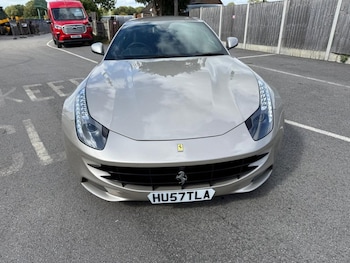 Used Ferrari FF 2023 for sale - 75923454: Photo