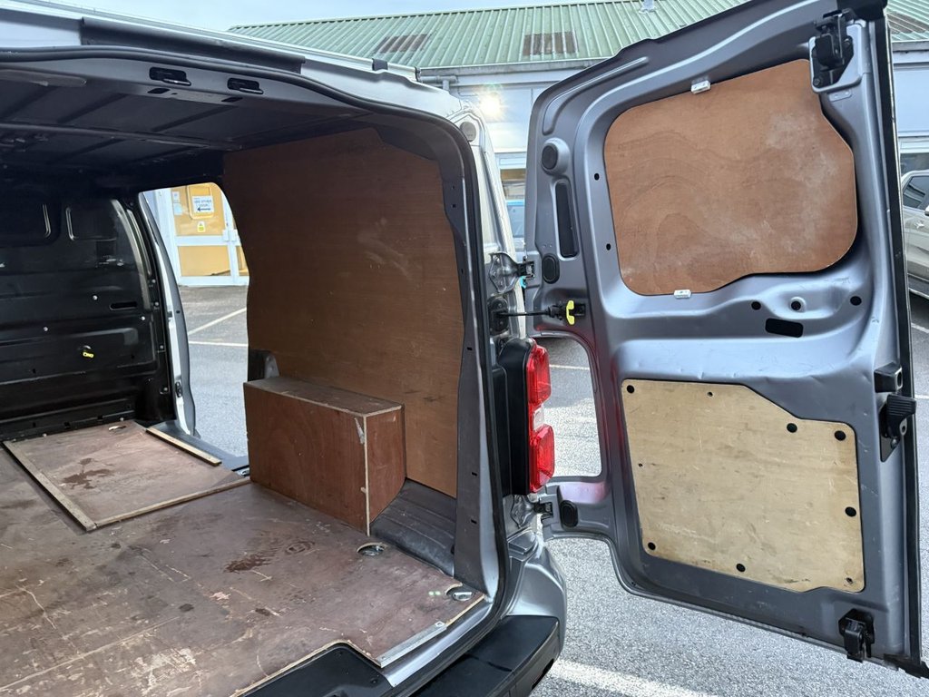 Used Vauxhall Vivaro 2020 for sale - 77200596: Photo 13