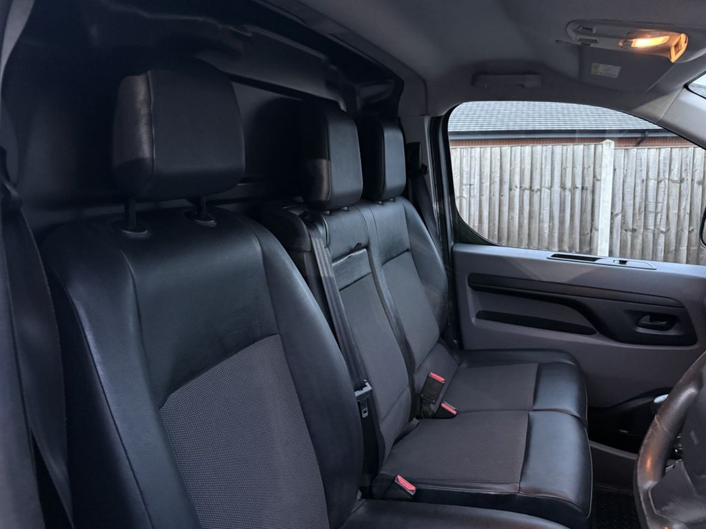 Used Vauxhall Vivaro 2020 for sale - 77200596: Photo 23