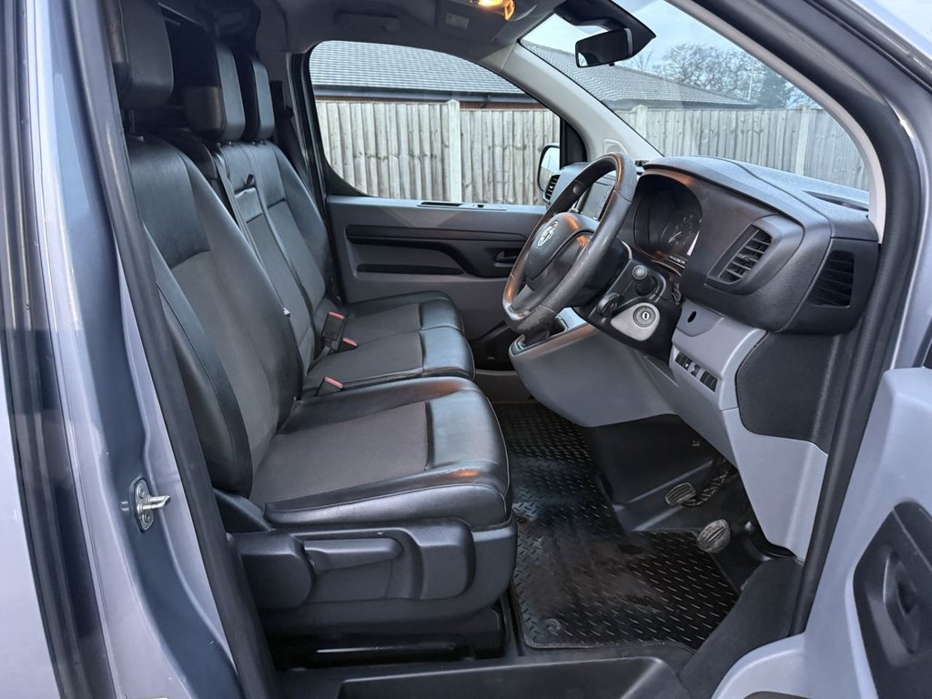 Used Vauxhall Vivaro 2020 for sale - 77200596: Photo 24