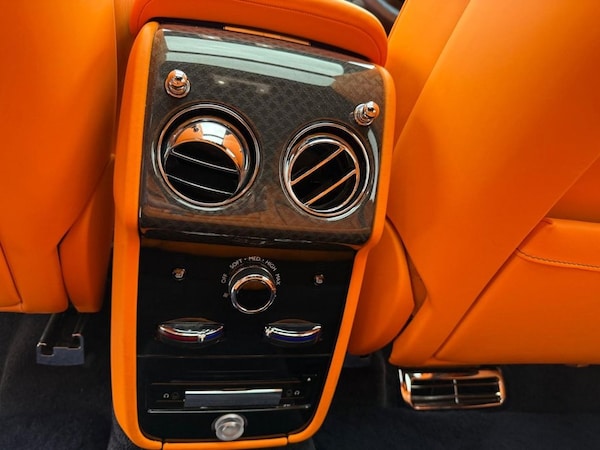 Used Rolls-Royce Cullinan 2023 for sale - 74687772: Photo 30